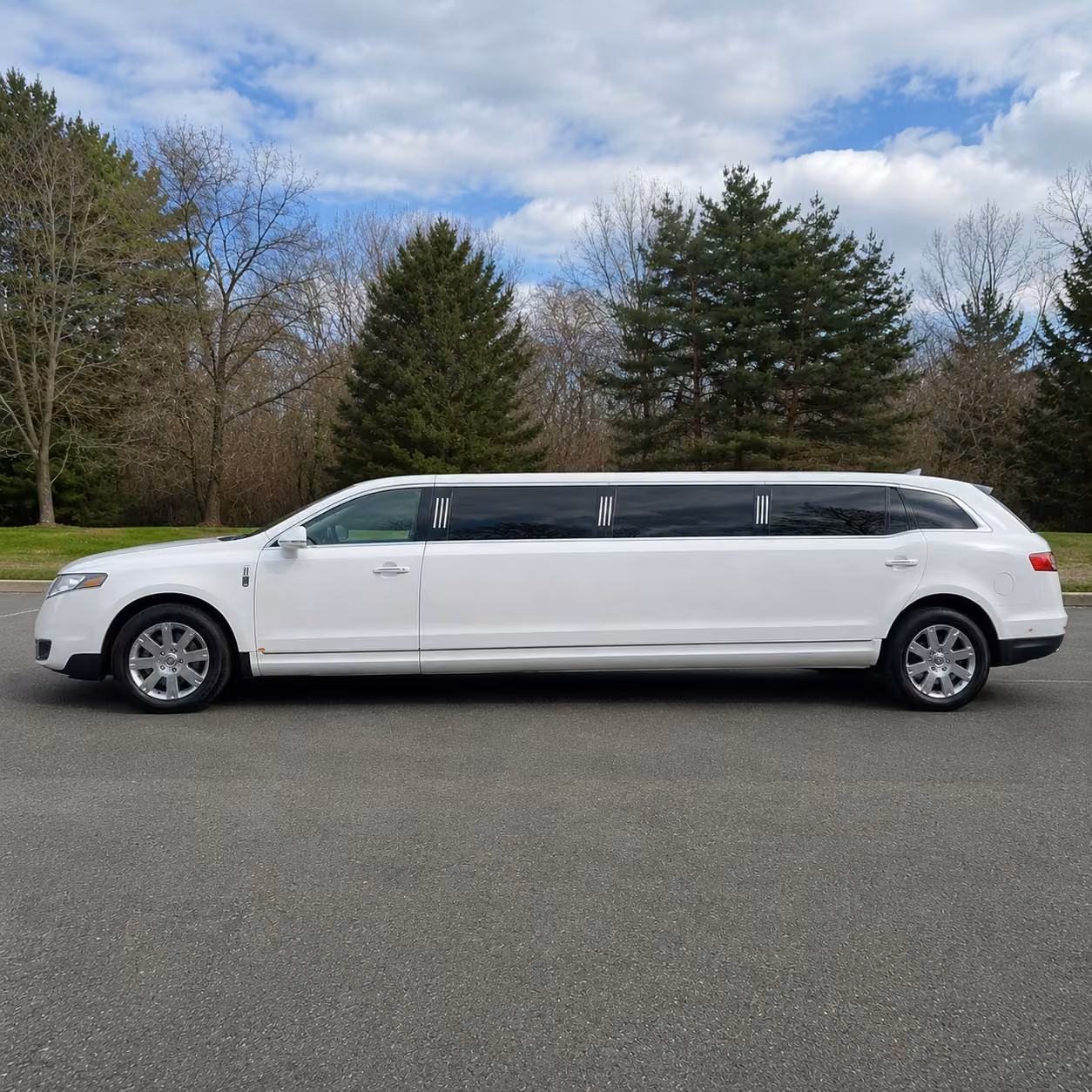 tampa limo exterior